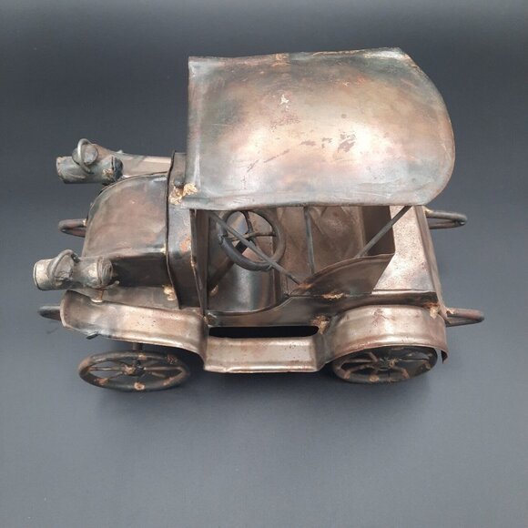 Antique-Style Metal Model‎ Car Figurine - Picture 2 of 9